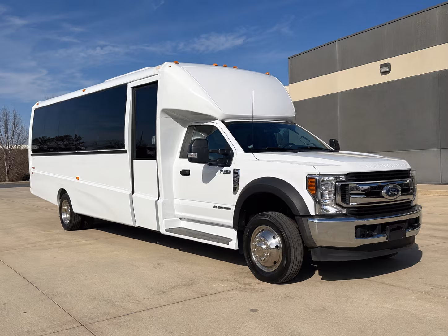 field trip buses to utah s state capitol and civic destinations